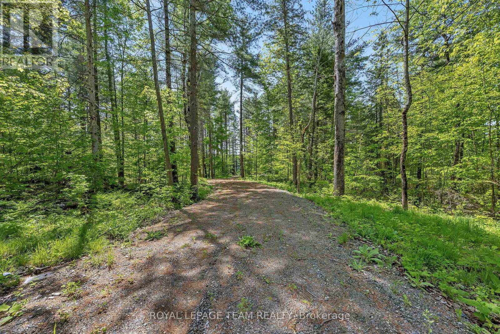 Lanark Highlands, ON K0A1P0,1143 WABALAC ROAD