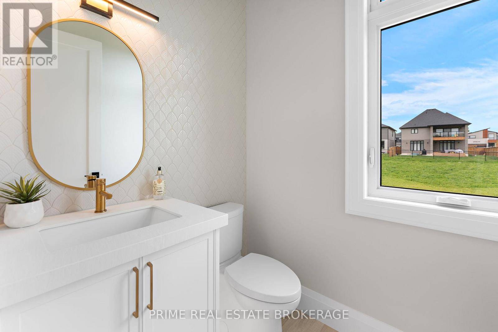 London North (north S), ON N6G0Z7,2540 BRIDGEHAVEN DRIVE