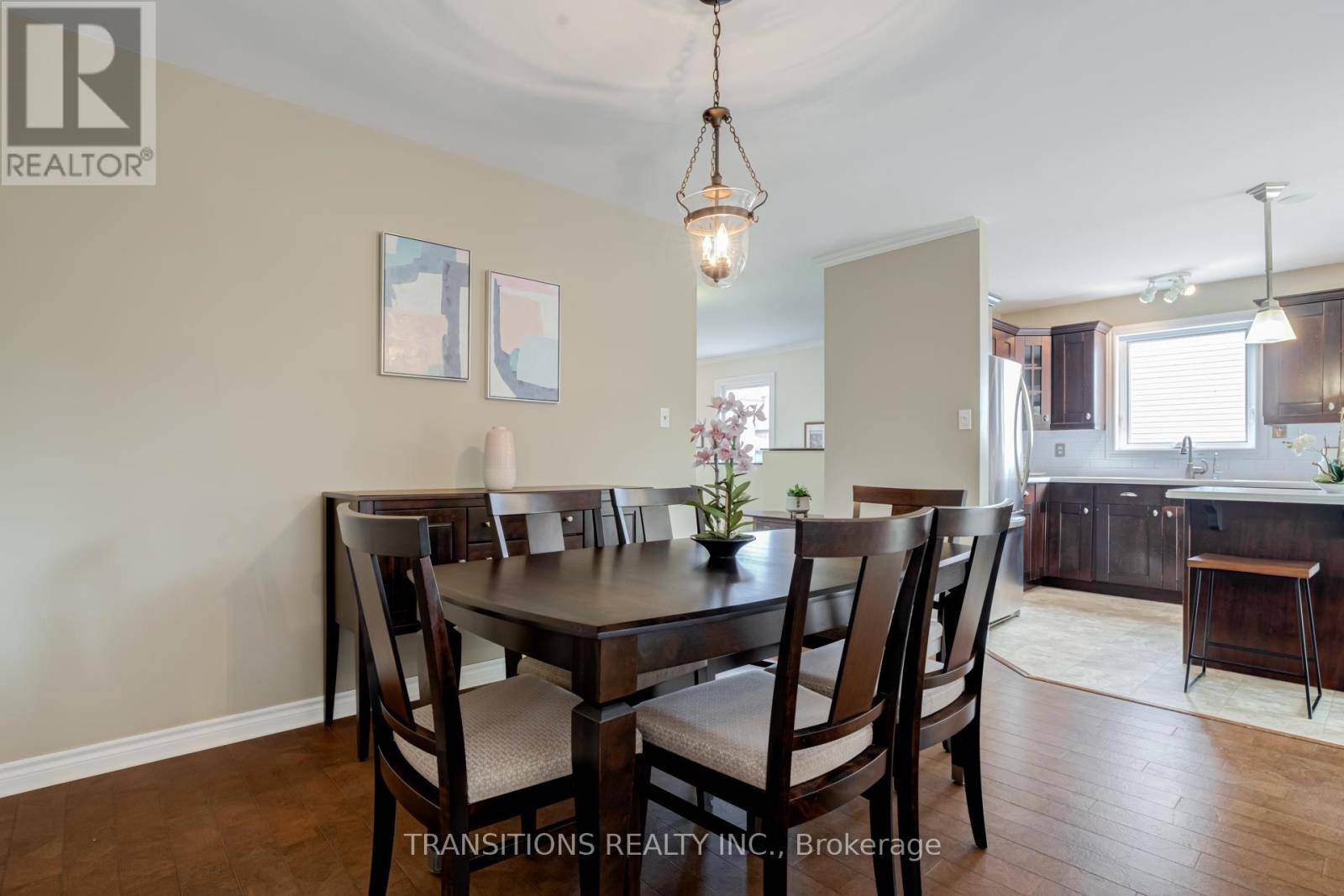 Cobourg, ON K9A3E6,341 MATHEW STREET