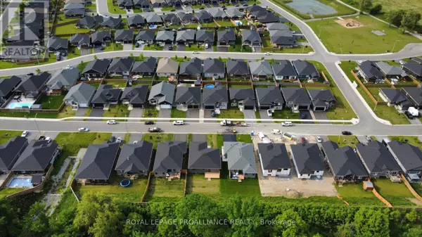 Quinte West (murray Ward), ON K8V0L5,27 SCHMIDT WAY