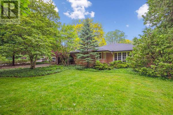 Guelph (dovercliffe Park/old University), ON N1G2V9,29 LYNWOOD PLACE