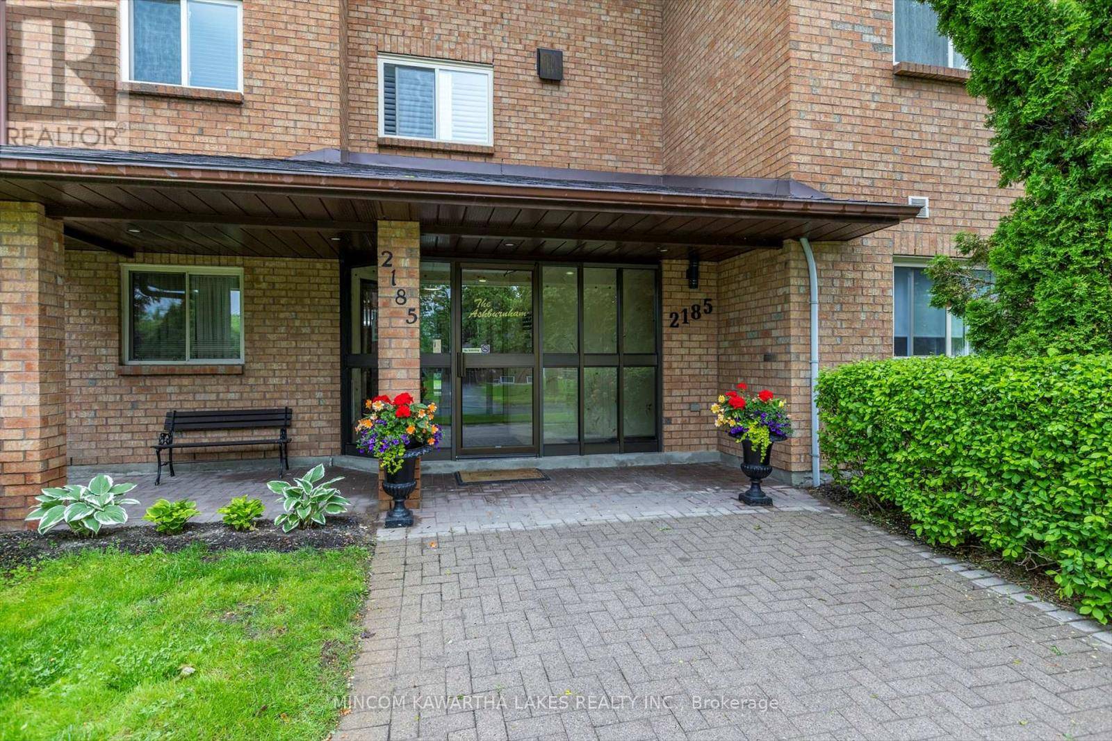 Peterborough East (south), ON K9L1T6,2185 Walker AVE #303