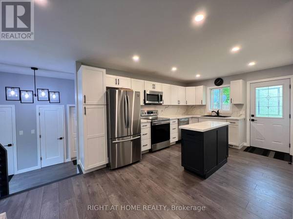 215 WELLINGTON STREET, Gravenhurst (muskoka (s)), ON P1P1B2