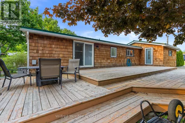 Kincardine, ON N0G2T0,48 MAPLEWOOD BOULEVARD