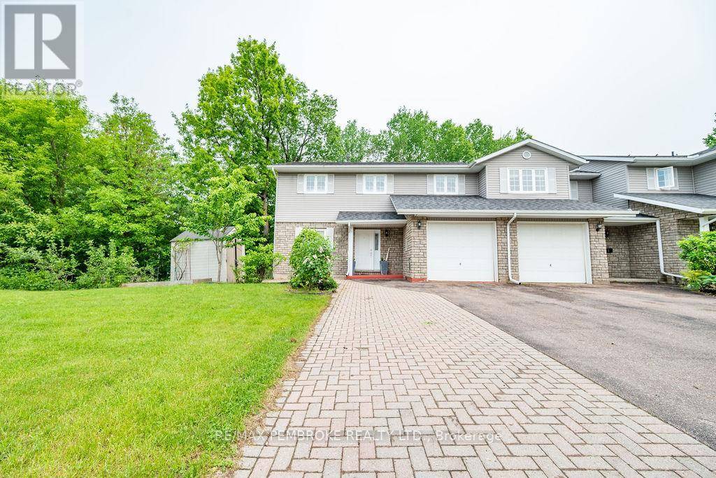 7 VERMONT MEADOWS, Petawawa, ON K8H3N3
