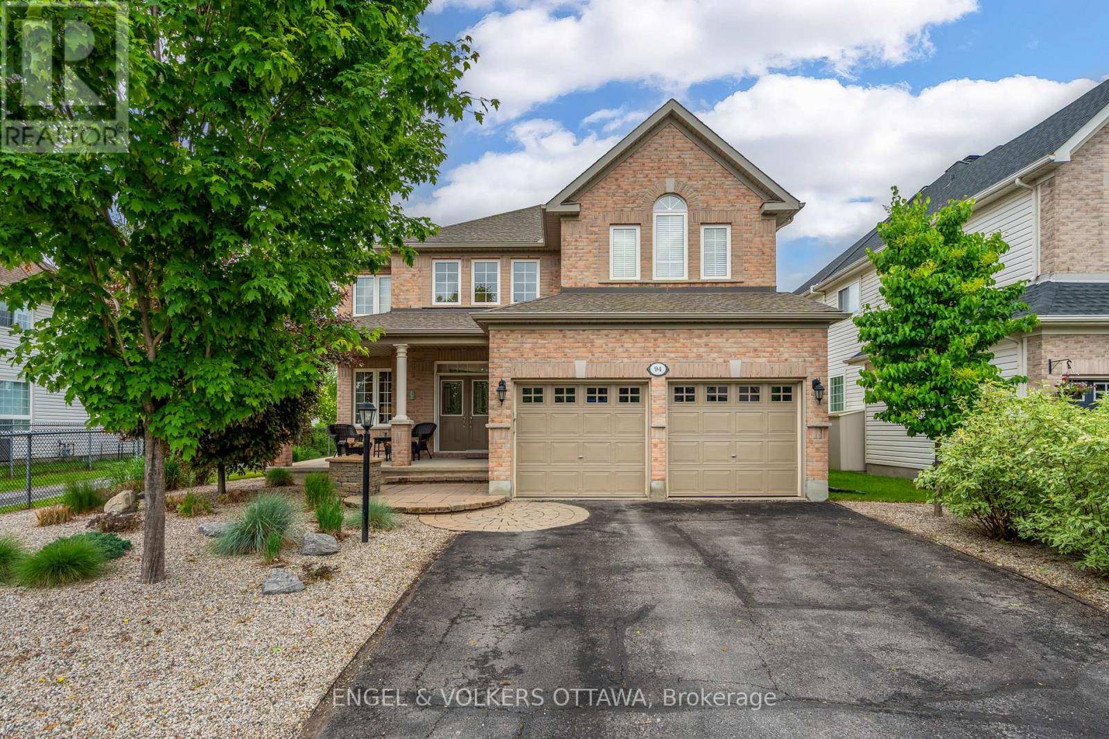 94 RIVERSTONE DRIVE, Ottawa, ON K2J5E3