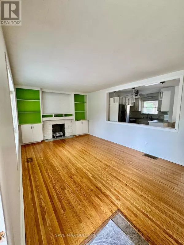 London East (east O), ON N5W1P2,106 LAURENTIAN DRIVE N