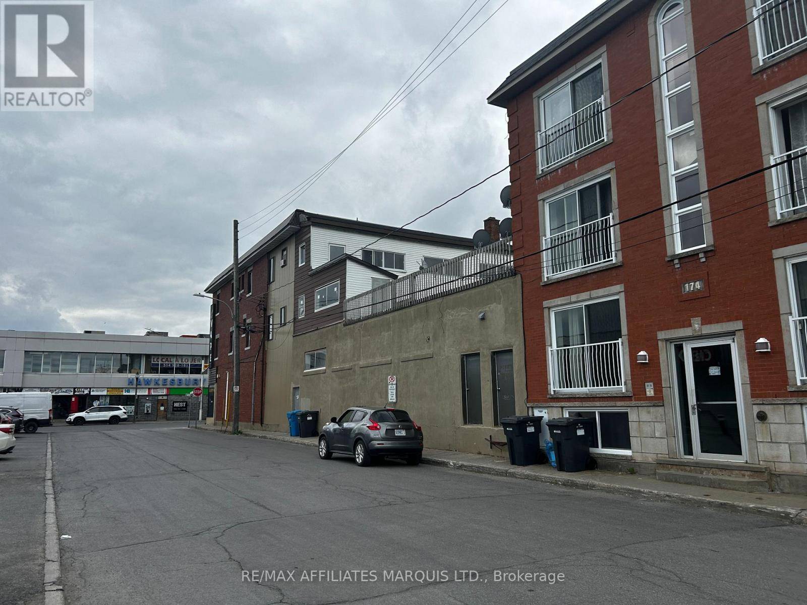 Hawkesbury, ON K6A1A1,253 MAIN STREET E