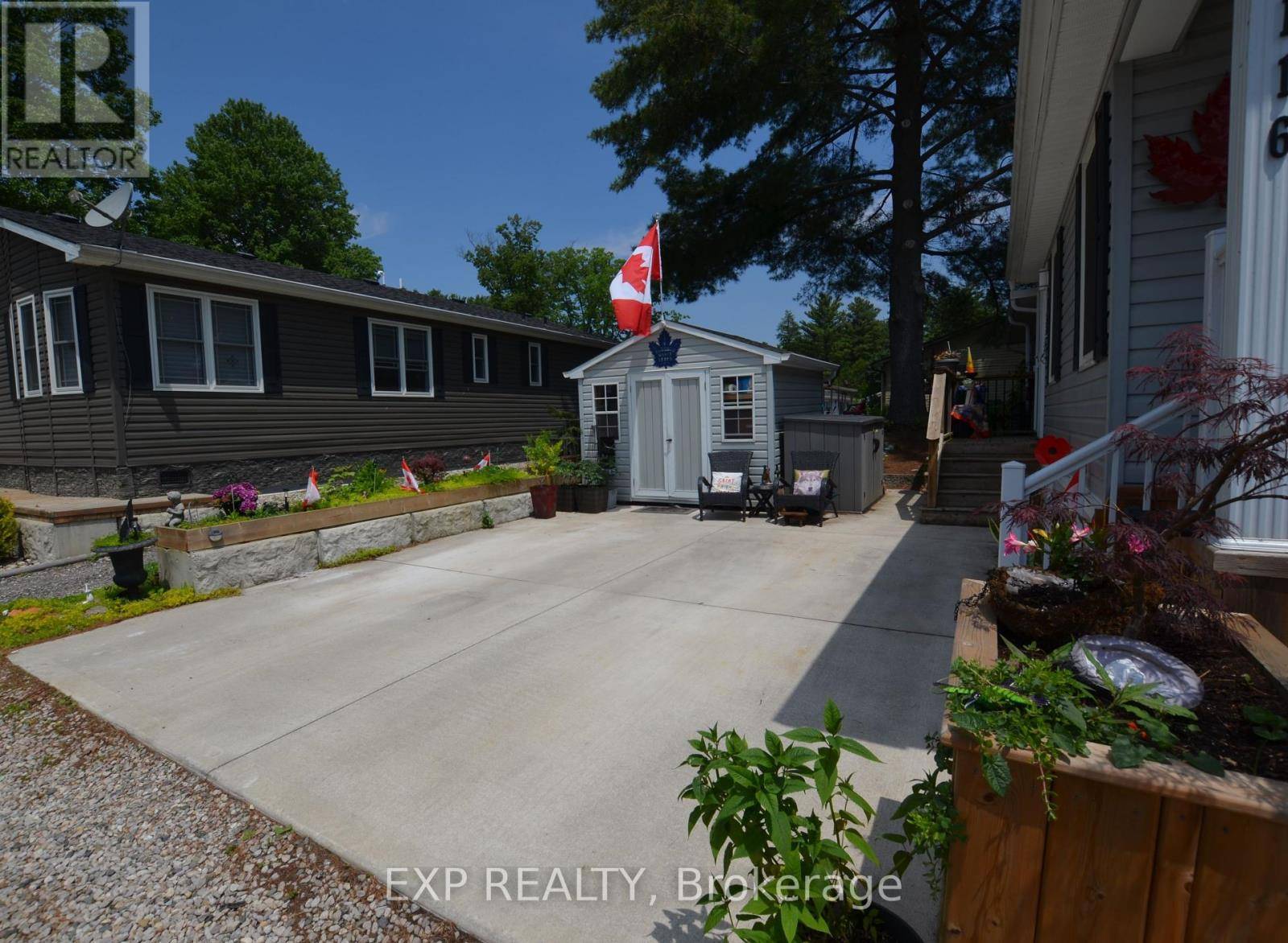 Middlesex Centre, ON N0L1R0,22790 Amiens RD #116