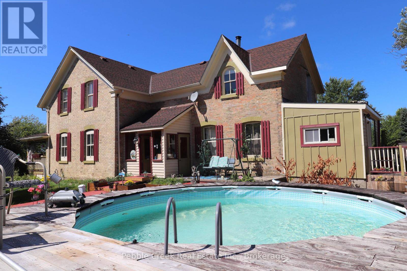 Ashfield-colborne-wawanosh (ashfield), ON N7A3X9,85042 BLUEWATER HIGHWAY