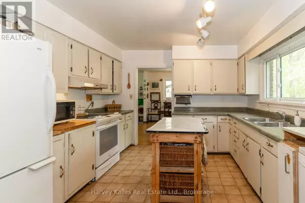 Bracebridge (draper), ON P1L1X1,1099 PETERSON ROAD