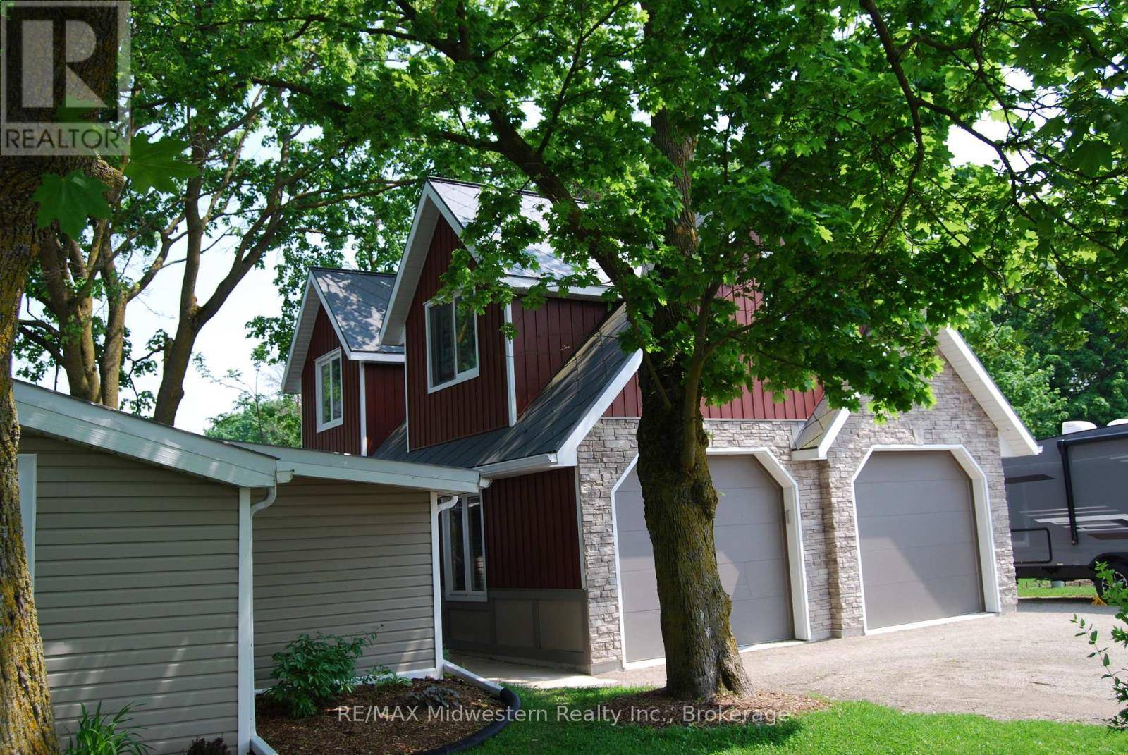 Minto, ON N0G2P0,410 TEMPLE STREET
