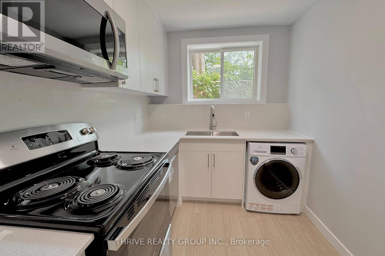 London South (south F), ON N6C4M7,63 Wellington RD #11