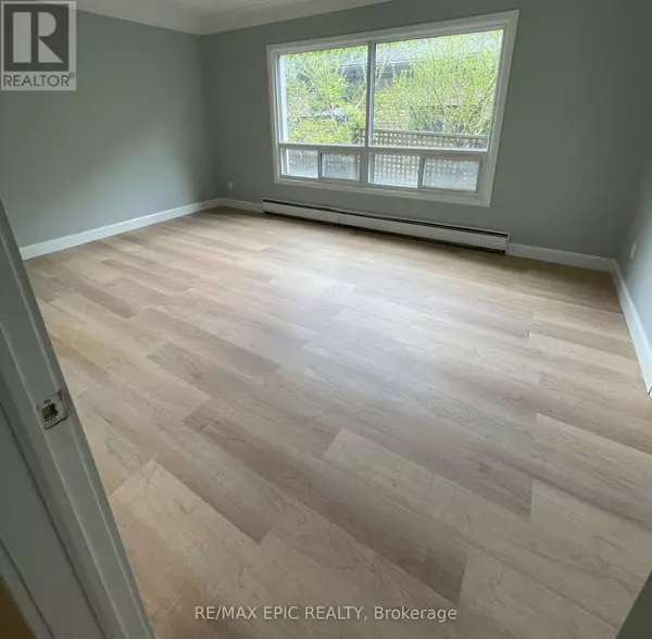 London East (east F), ON N6B2A5,569 Dufferin AVE #5