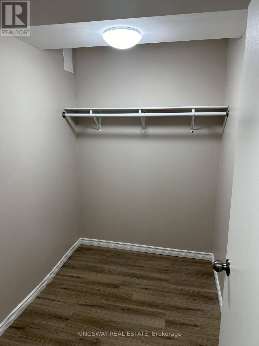 Tillsonburg, ON N4G3L5,185 Lisgar AVE #102