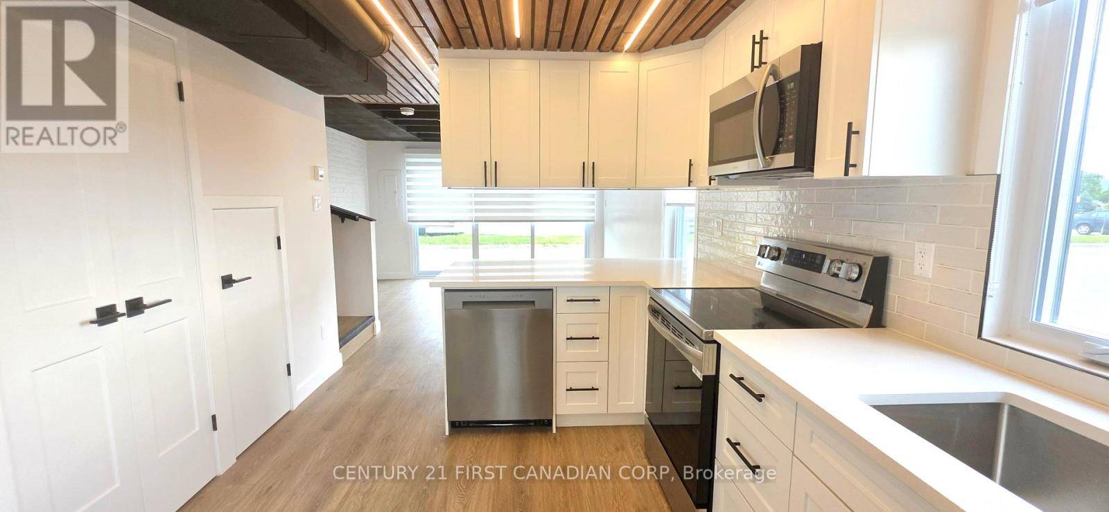857 Dundas ST #3, London East (east L), ON N5W2Z8