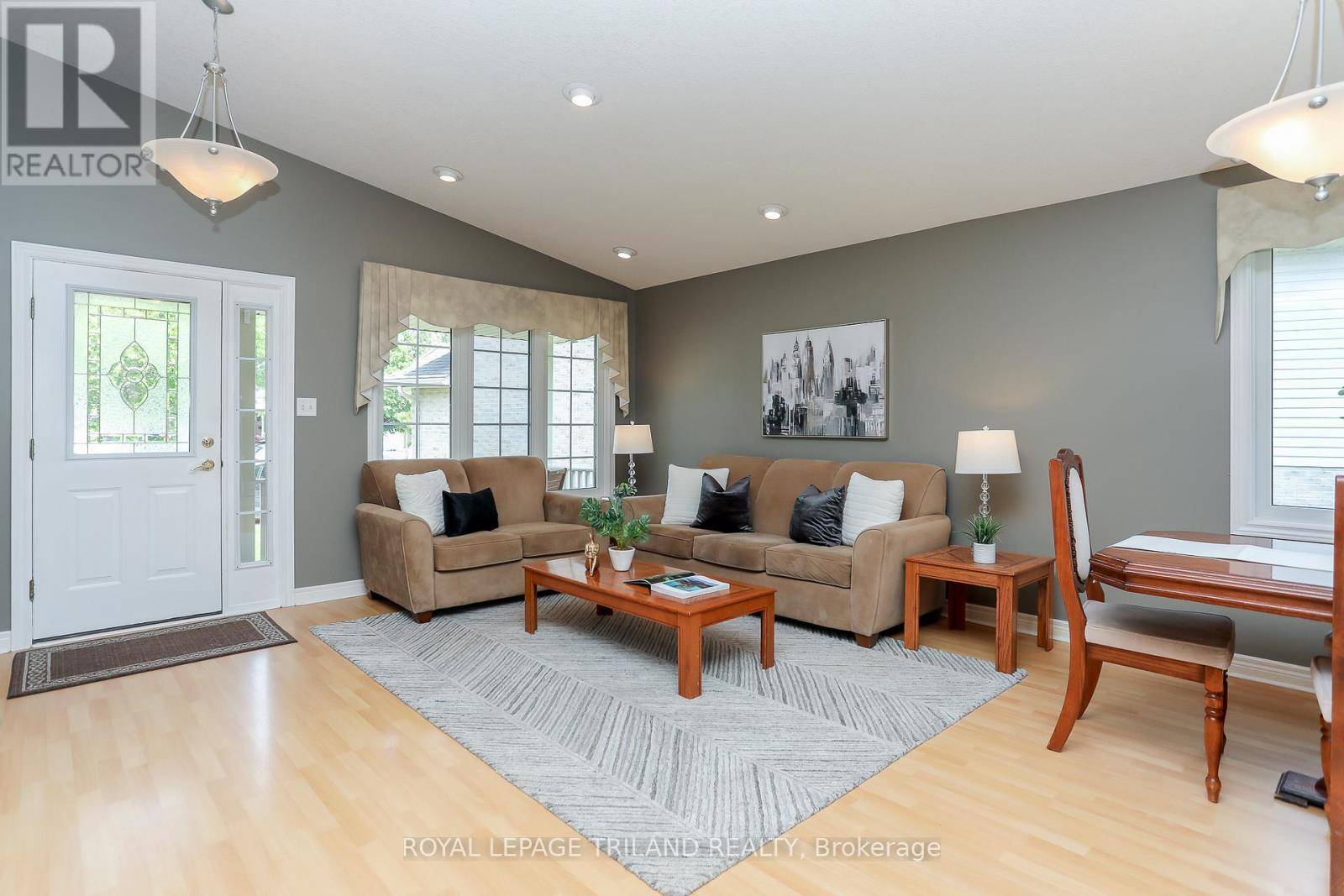 St. Thomas, ON N5P4M4,20 LINDEN LANE
