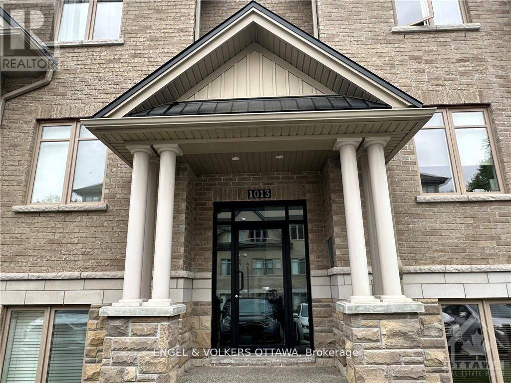1013 Beryl Private #D, Ottawa, ON K1V2M4