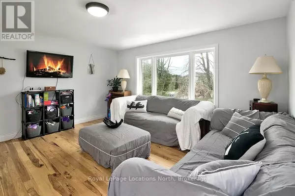 Meaford, ON N4L1E8,194 CENTRE STREET