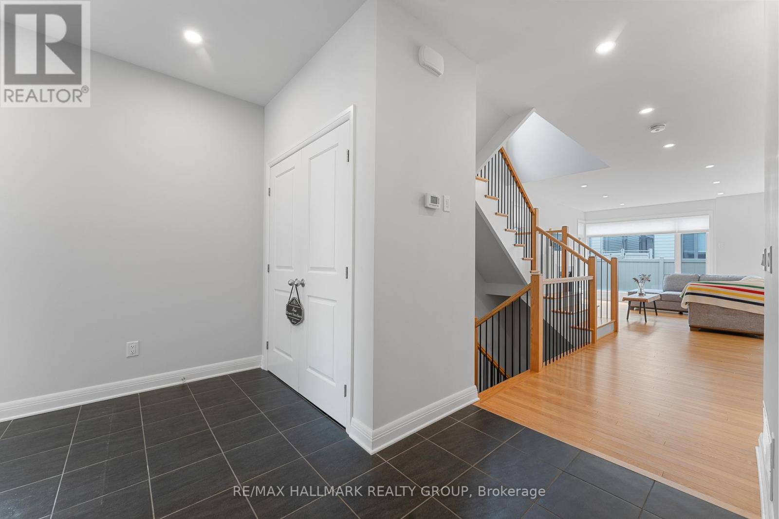 Ottawa, ON K1K4K7,324 LYSANDER PLACE