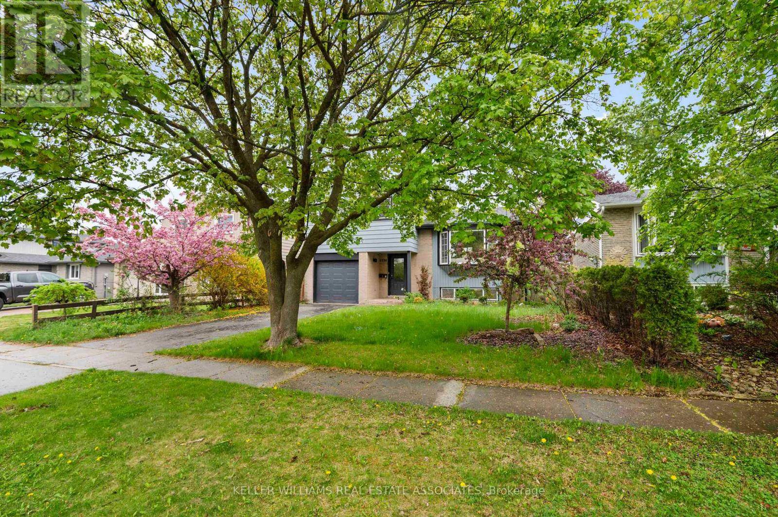 Cambridge, ON N3H4Z8,1236 AVONLEA ROAD