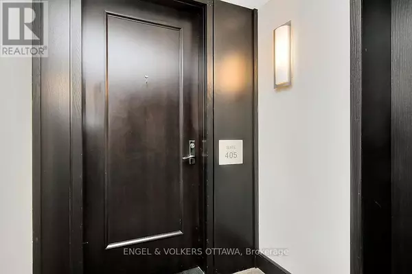 Ottawa, ON K1N1K4,700 Sussex DR #405
