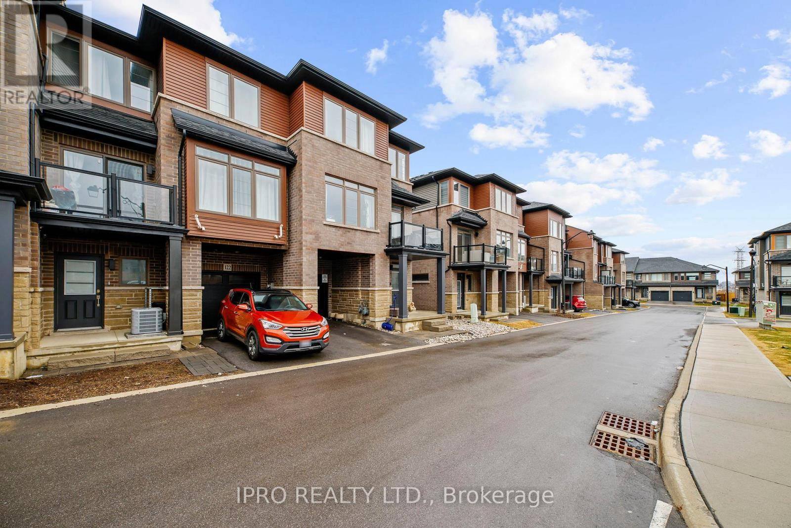 Hamilton (stoney Creek Mountain), ON L8J0M6,61 Soho ST #123