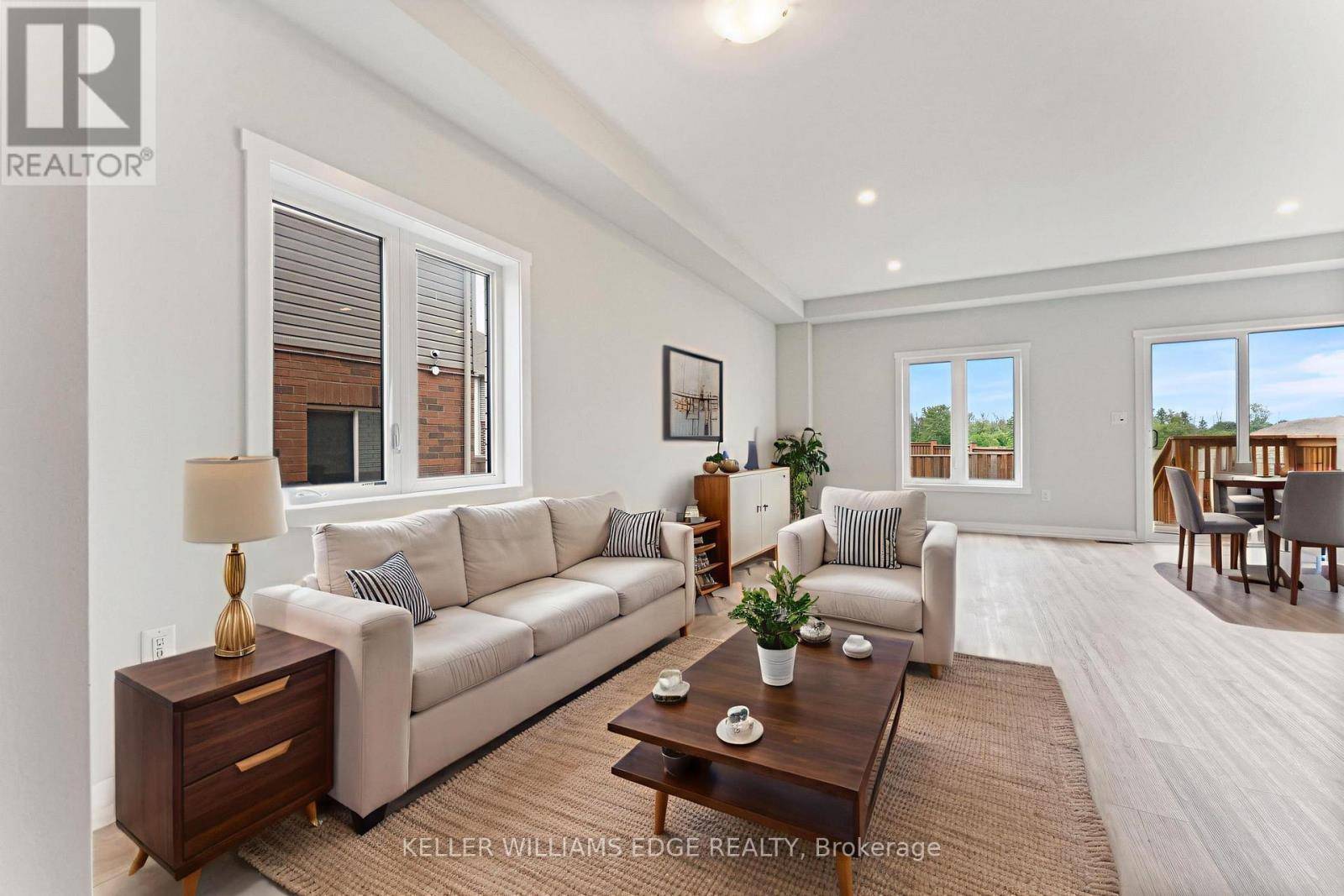 Hamilton (stoney Creek Mountain), ON L8J0K2,138 LORMONT BOULEVARD