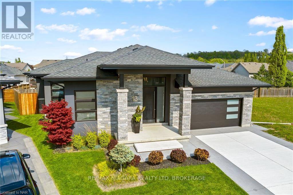 13 FRANCESCO CRESCENT, St. Catharines (rykert/vansickle), ON L2S4C7