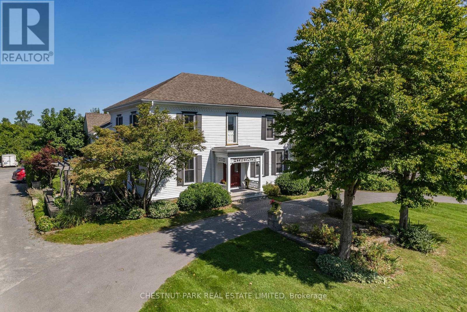 Prince Edward County (hallowell Ward), ON K0K2T0,13360 Loyalist Pkwy #202