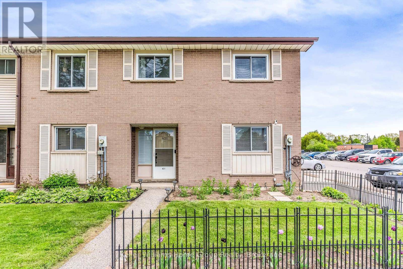 Guelph (victoria North), ON N1H5J9,431 VICTORIA ROAD N