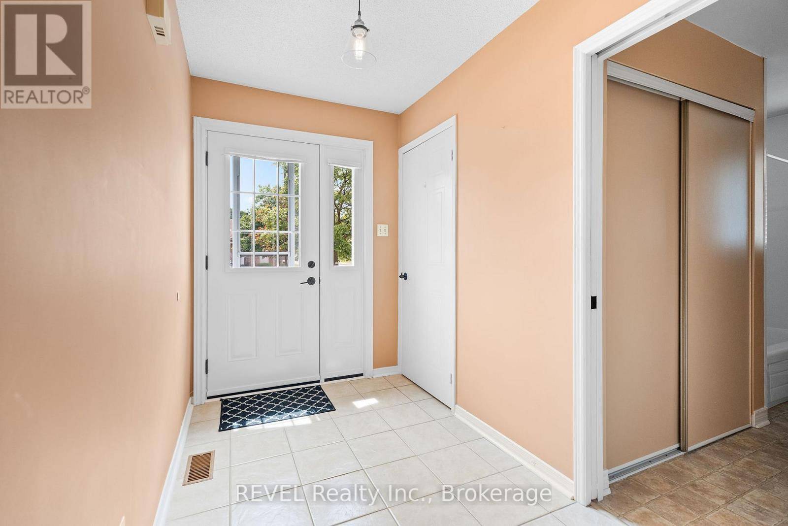 St. Catharines (e. Chester), ON L2P3X7,122 Bunting RD #55