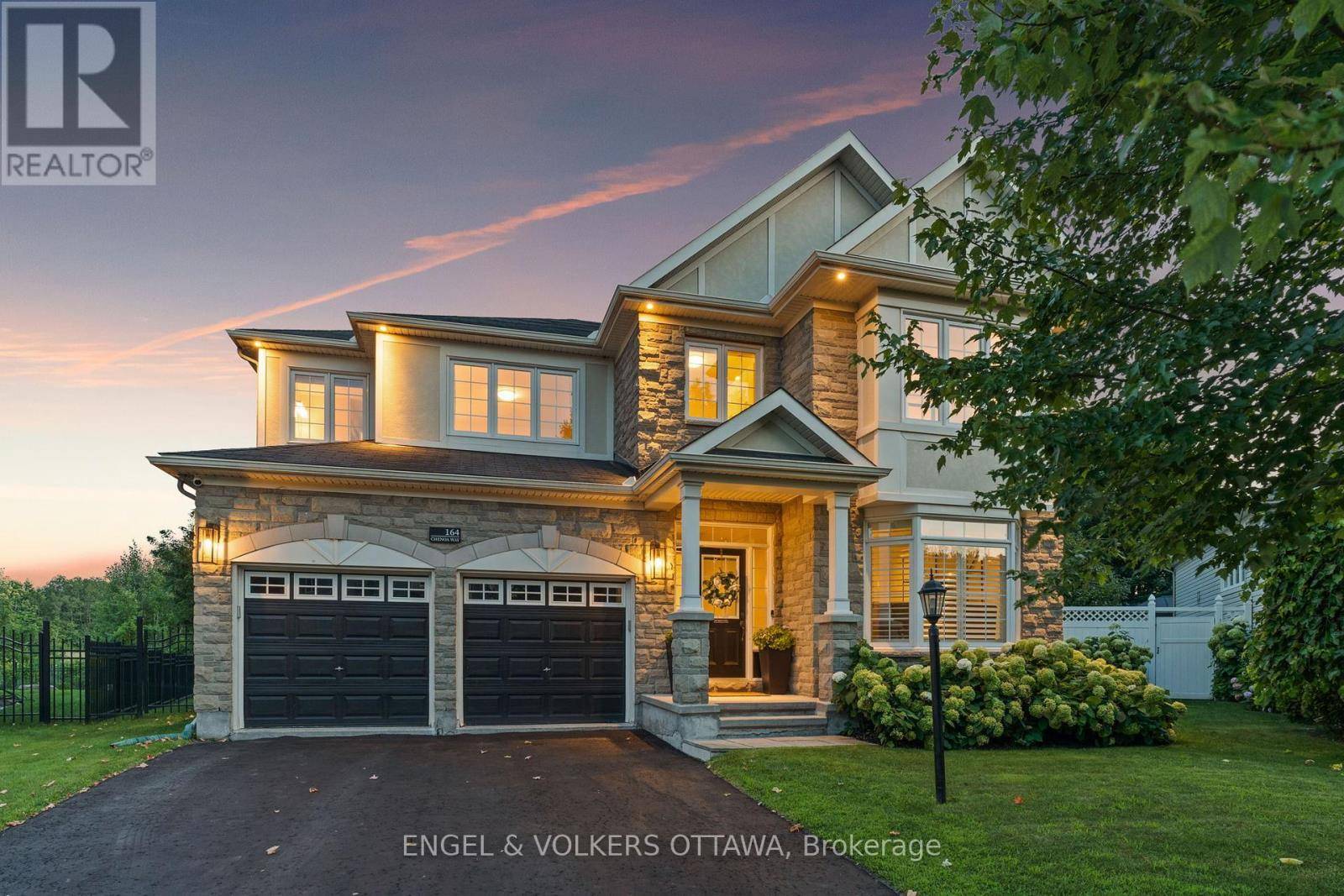 164 CHENOA WAY, Ottawa, ON K2J0W8