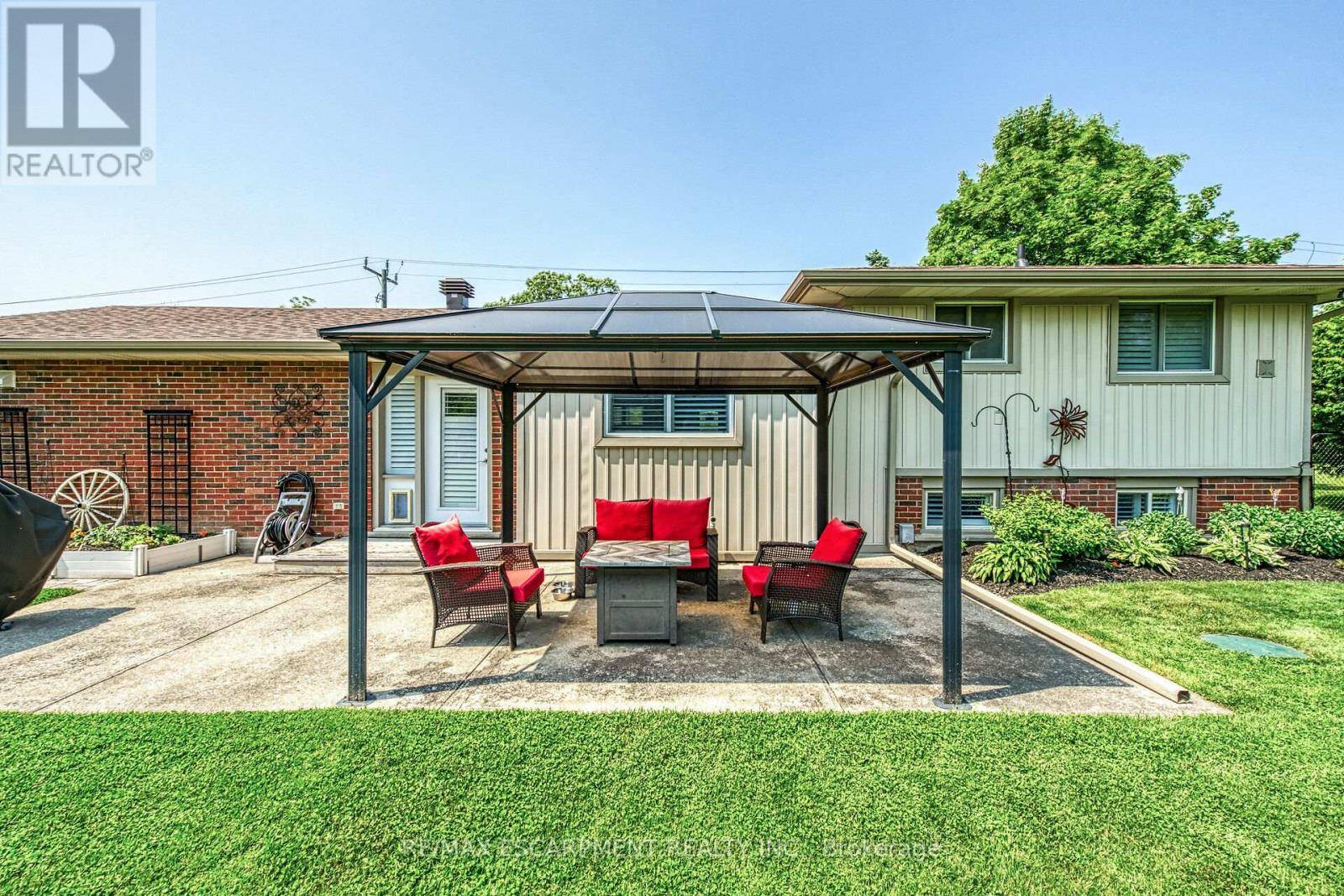 Haldimand, ON N0A1E0,33 ECHO STREET E