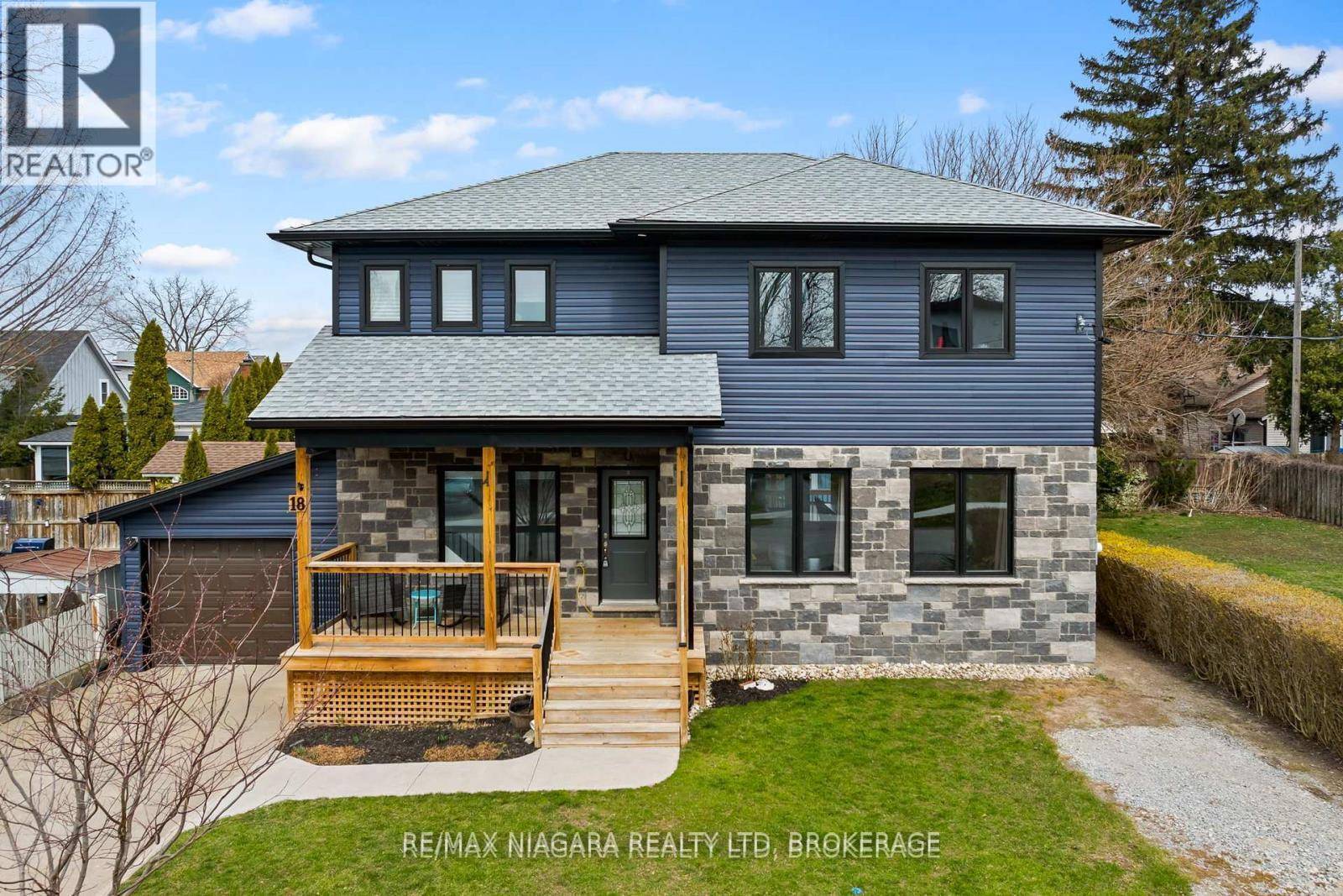 18 SHELLEY AVENUE, St. Catharines (port Dalhousie), ON L2N5L5