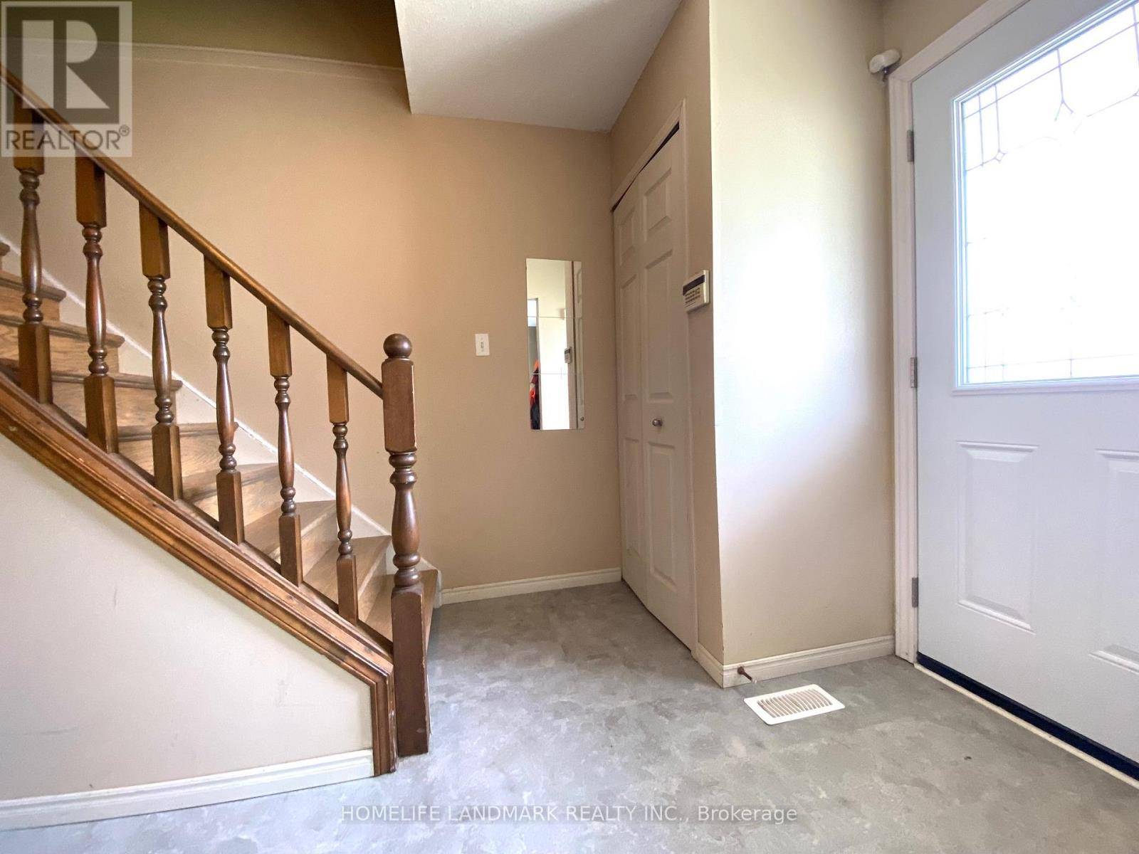 London North (north I), ON N6G4Z9,70 CHAPMAN CT #63