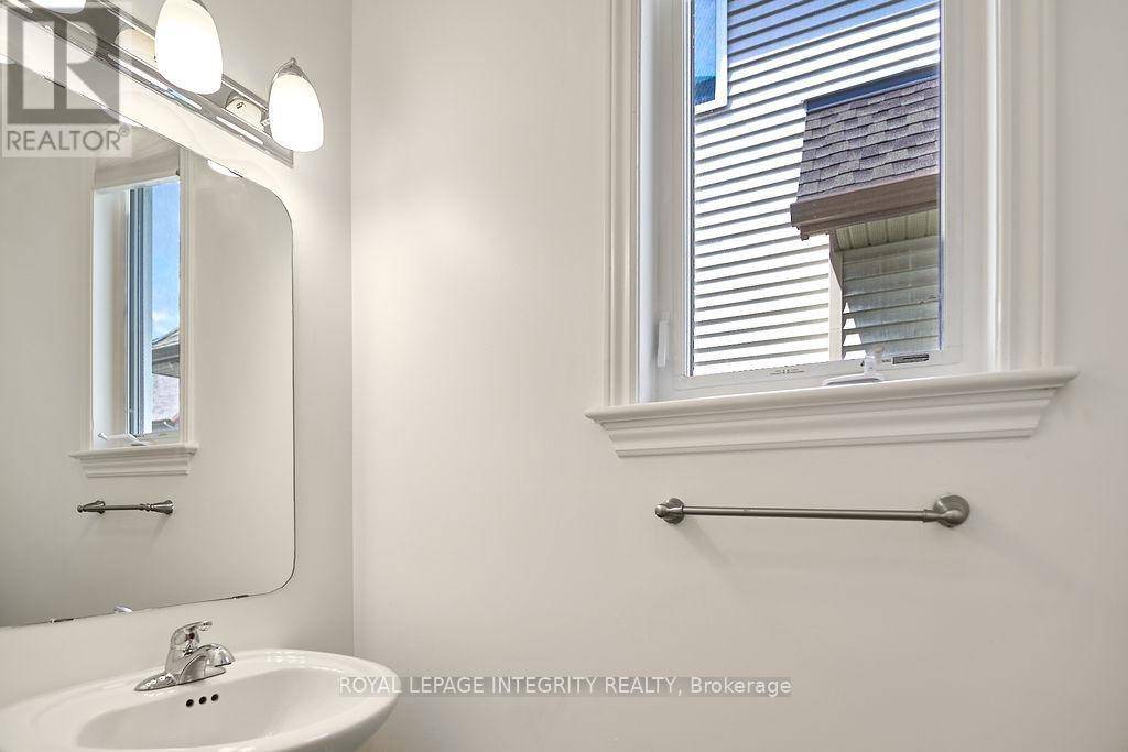 Ottawa, ON K2M0B6,619 MOORPARK AVENUE