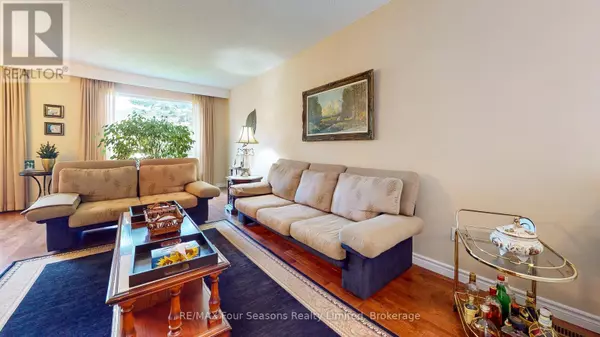 Blue Mountains, ON N0H2P0,76 ARTHUR STREET E