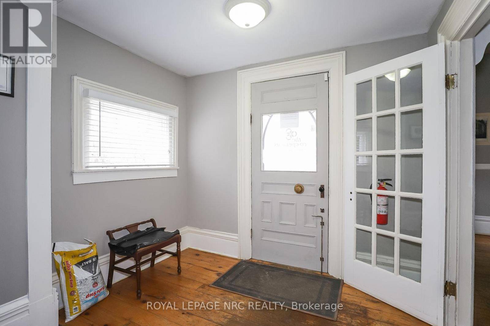 Fort Erie (ridgeway), ON L0S1N0,264 RIDGE ROAD N