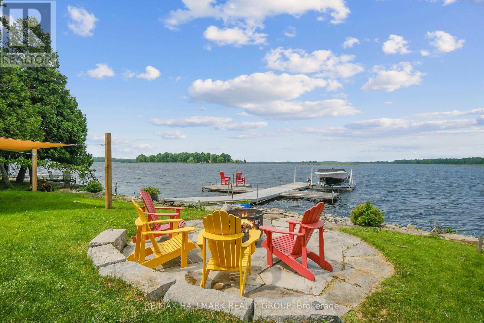 Rideau Lakes, ON K7A0C9,36 R1 ROAD