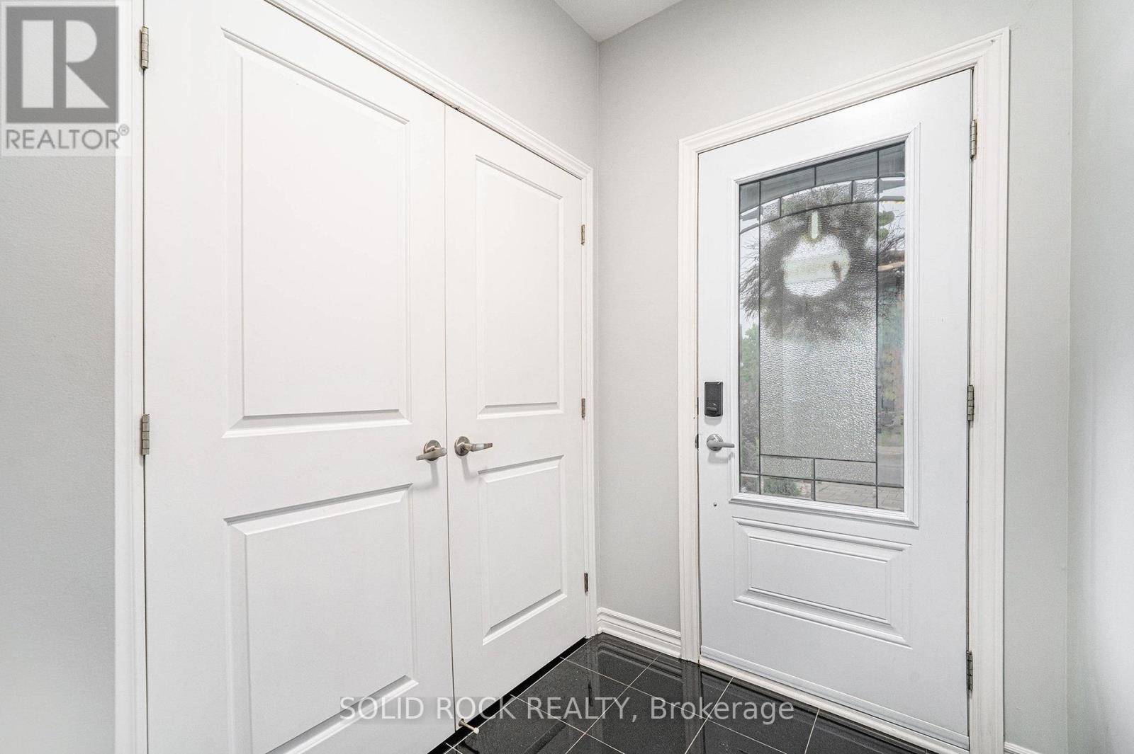 Carleton Place, ON K7C0C8,283 KING STREET