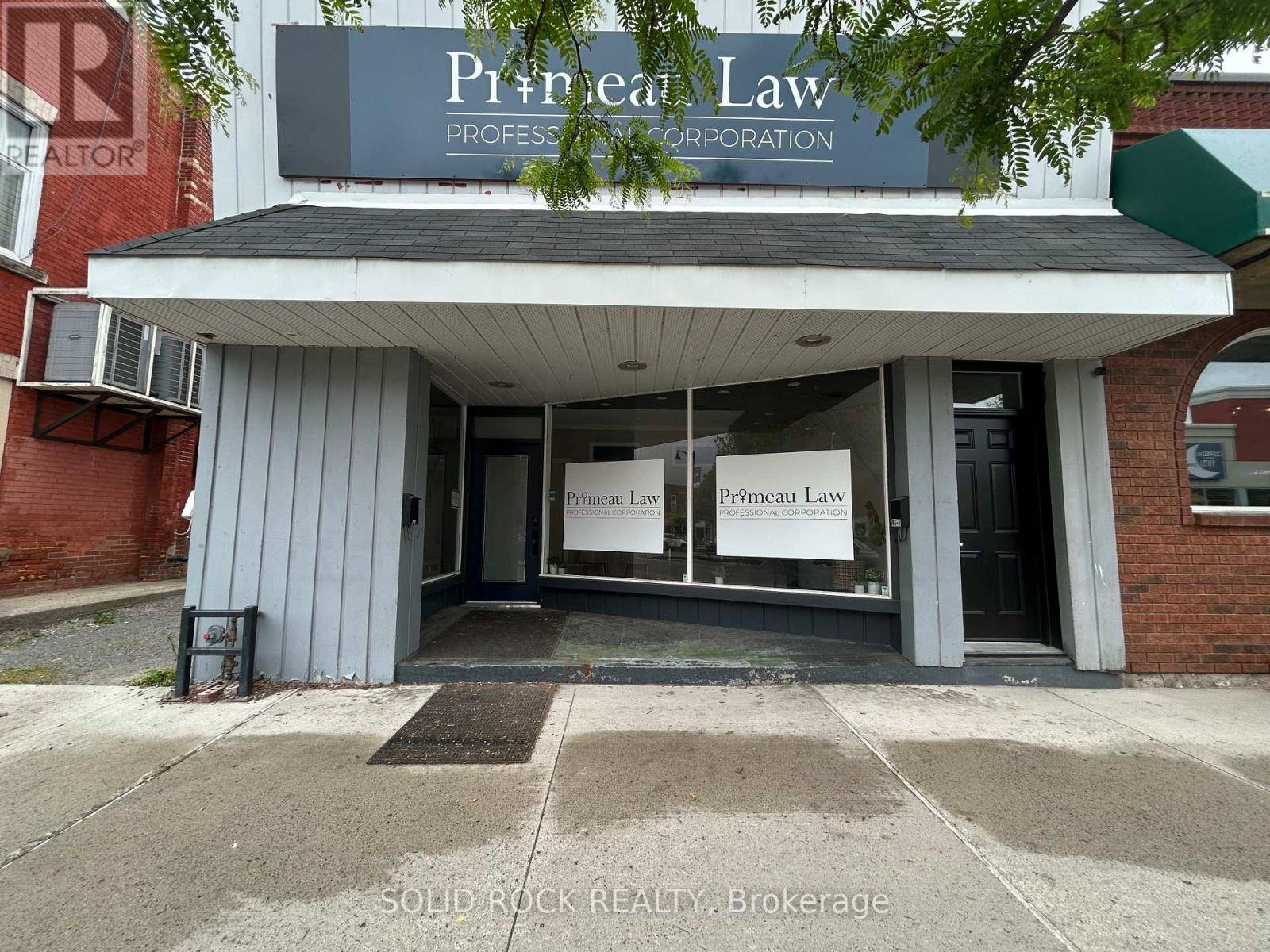 Arnprior, ON K7S1N5,44 ELGIN STREET W