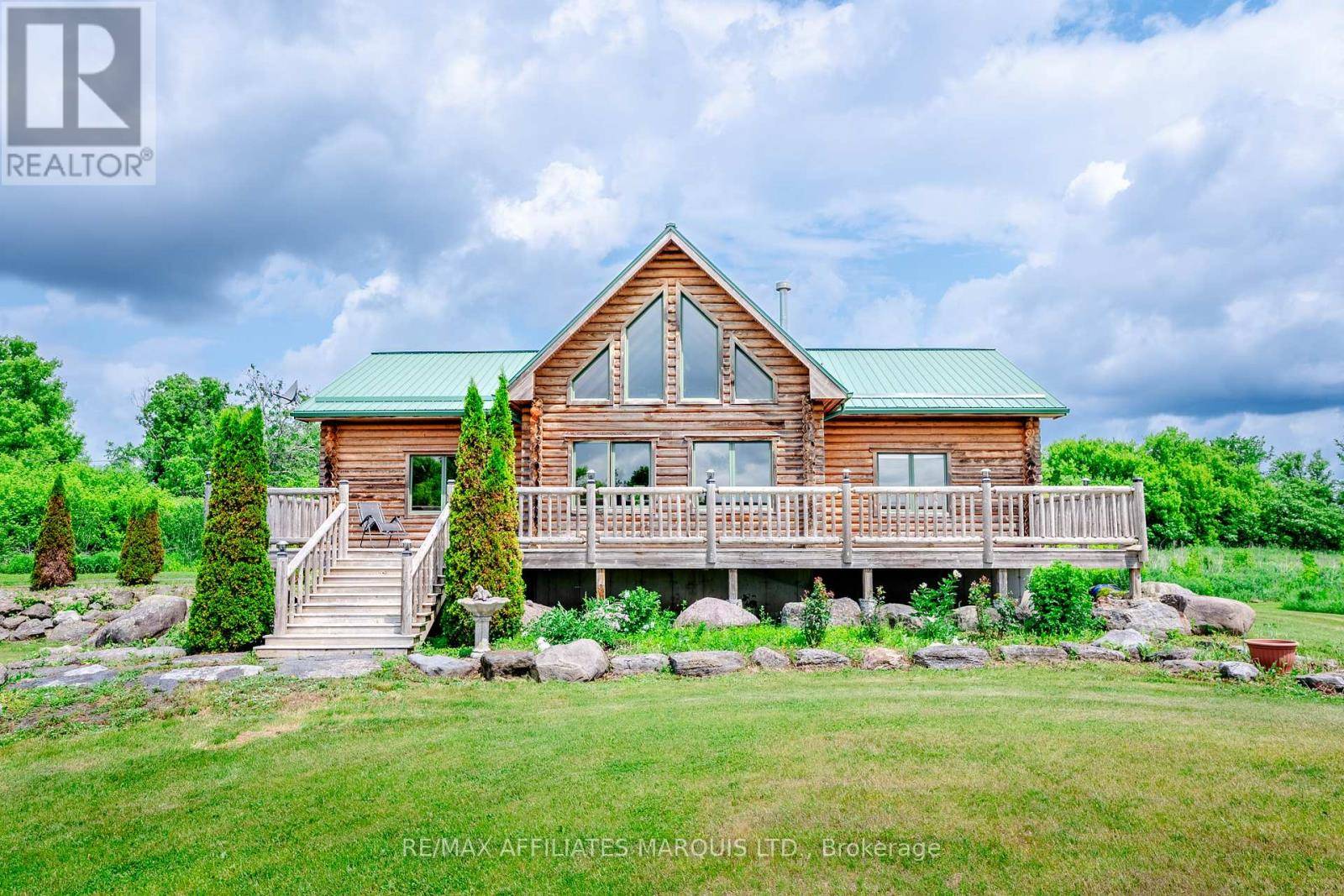 North Glengarry, ON K0C1J0,19799 COUNTY 24 ROAD