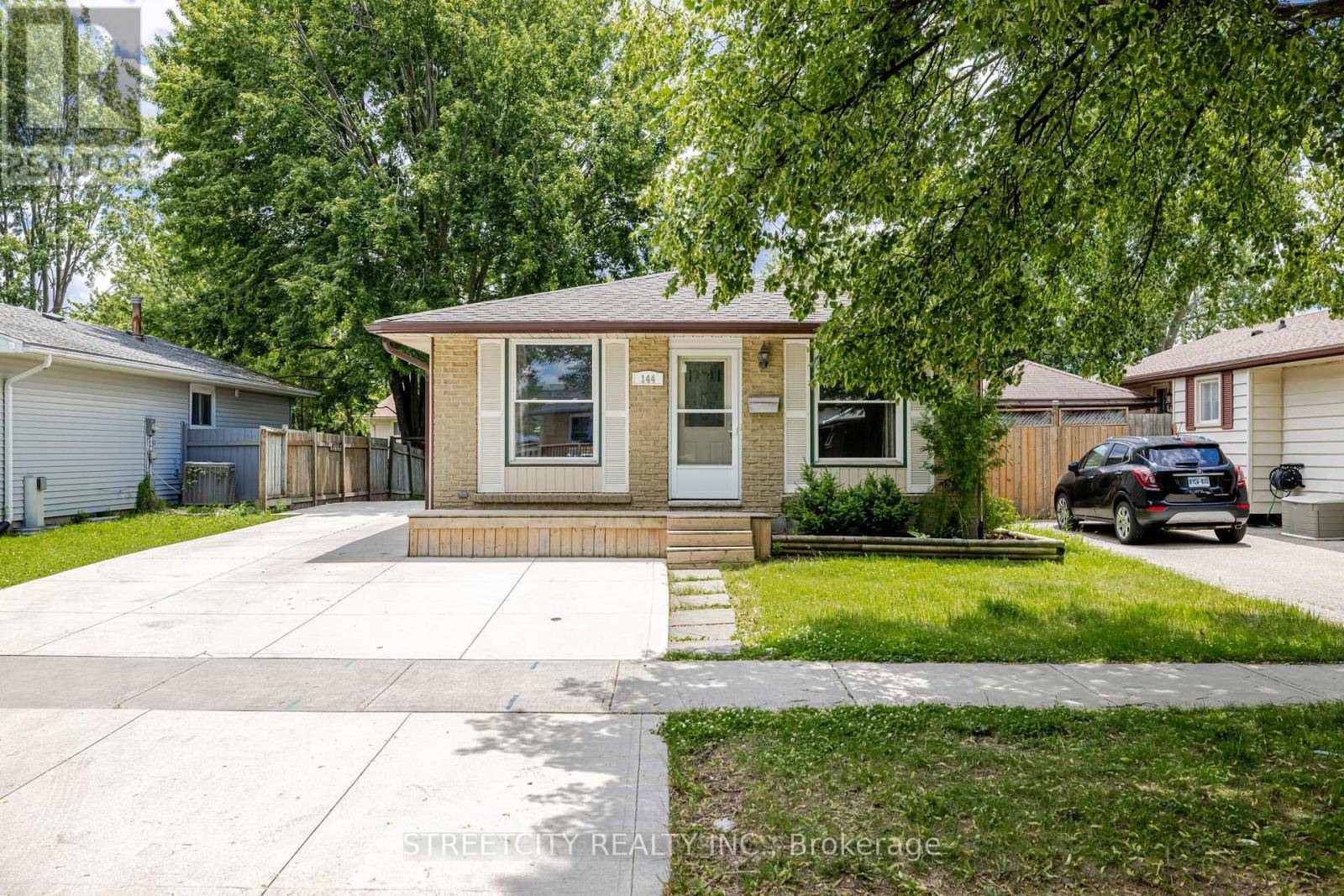 144 LACEY CRESCENT, London South (south X), ON N6E2E7