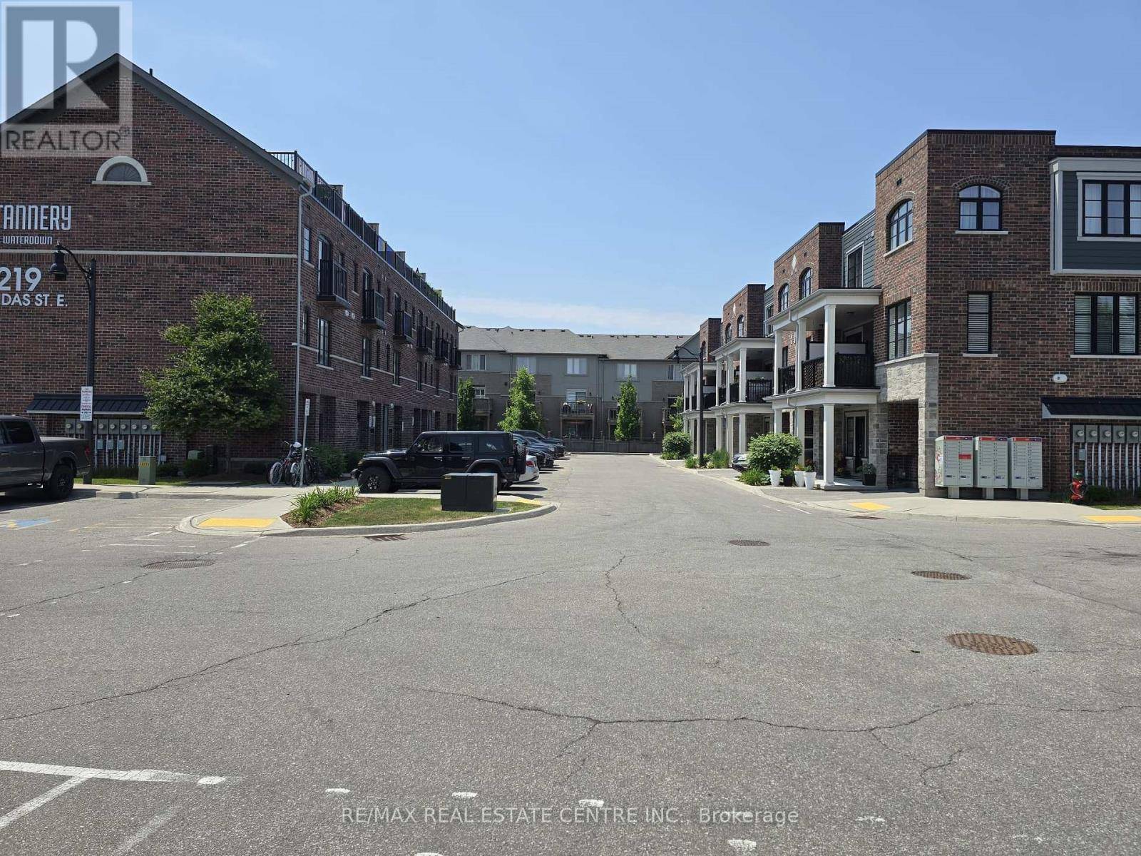 Hamilton (waterdown), ON L8B1V9,219 Dundas ST East #13