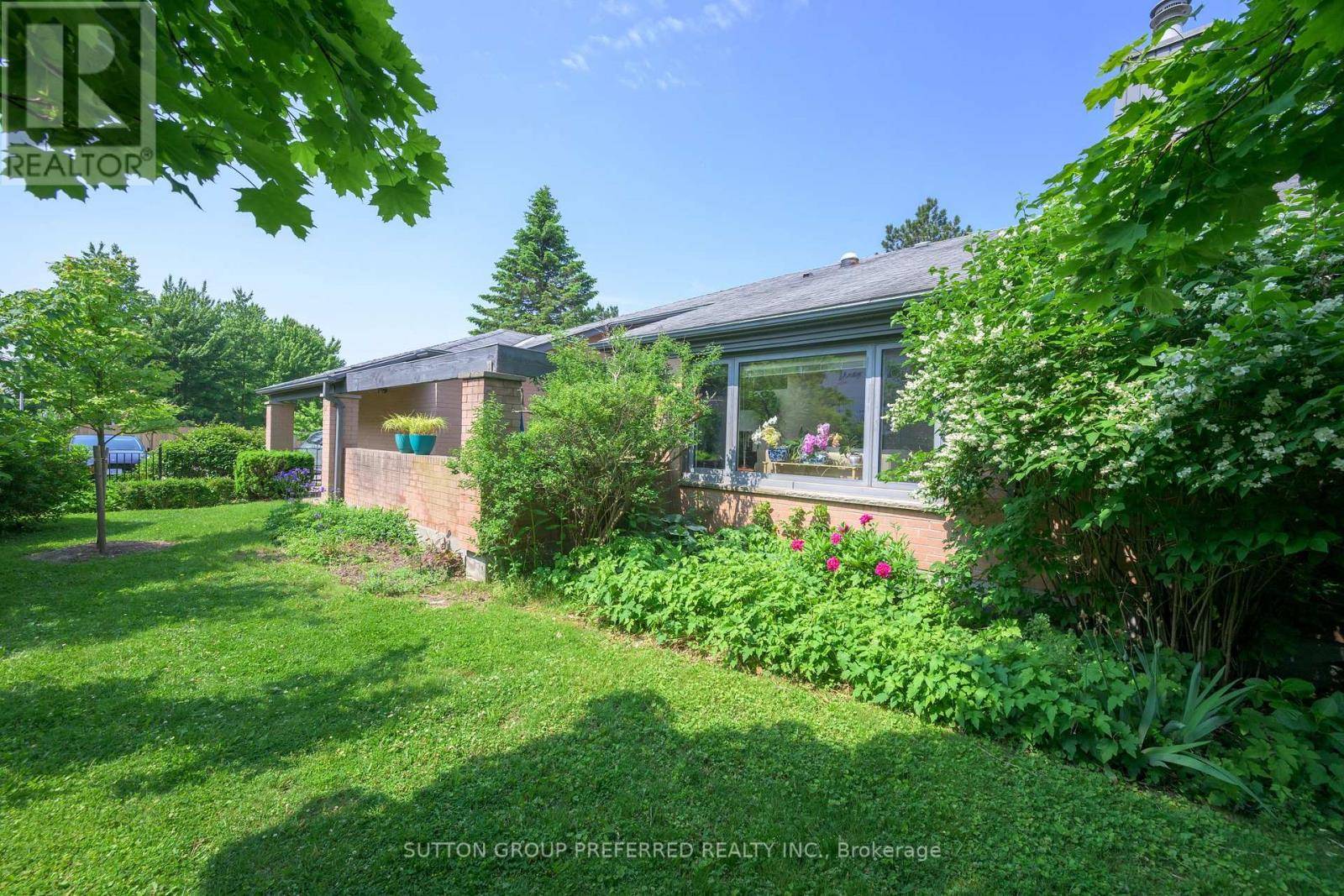 London North (north P), ON N6H4T4,50 Fiddlers Green RD #51