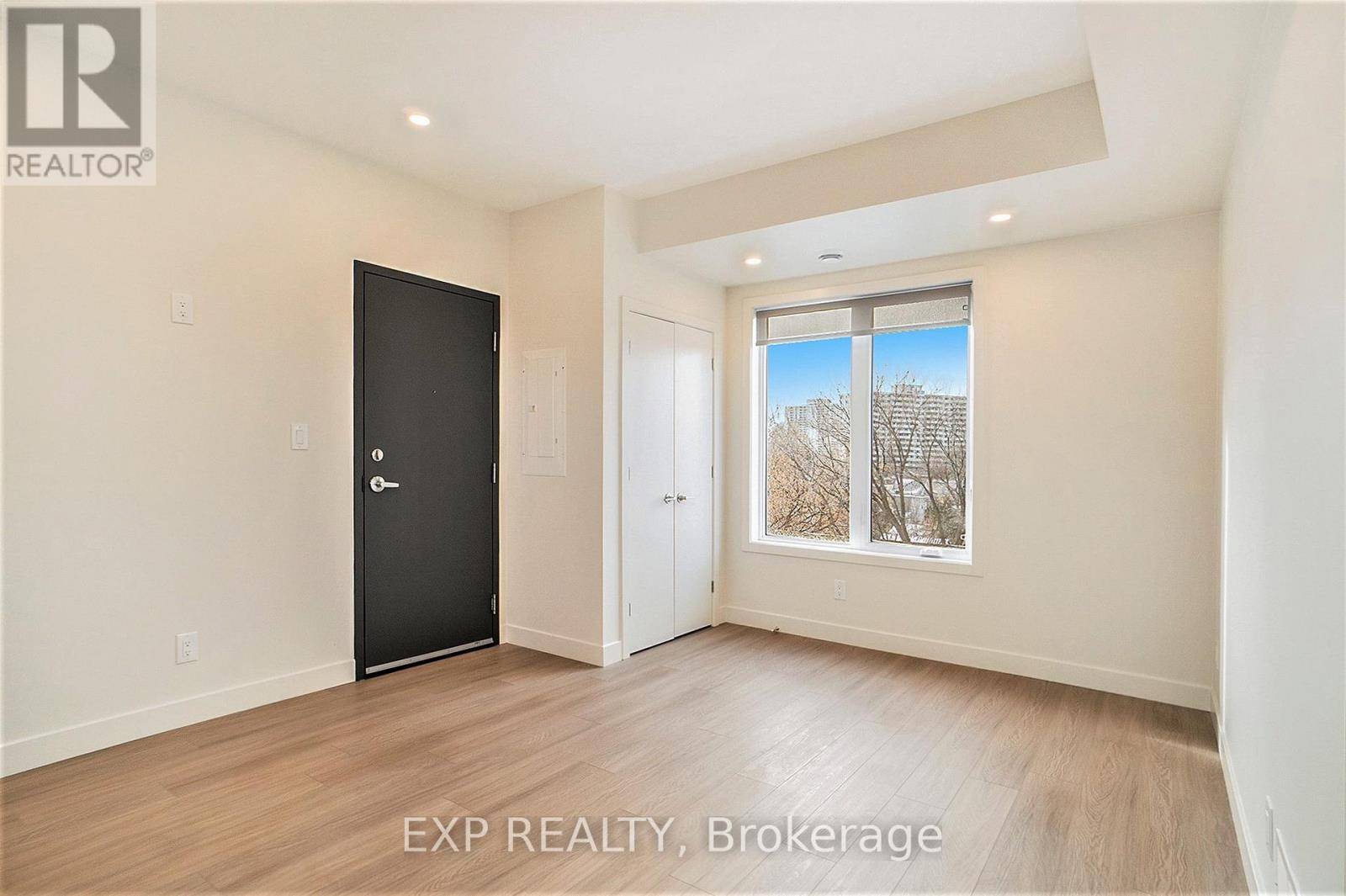 Ottawa, ON K1L7Z4,158 Laval ST North #Unit # 7