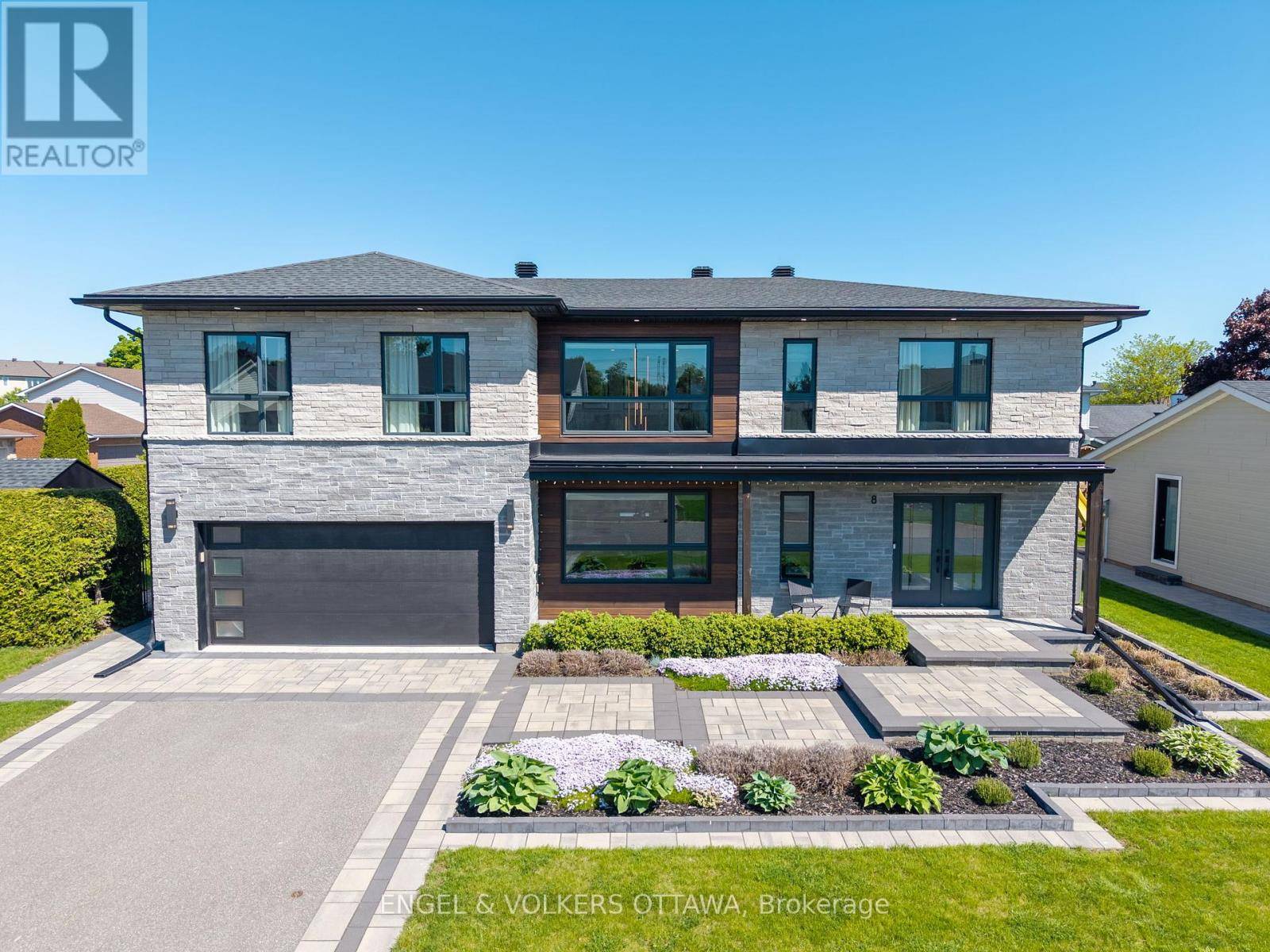 8 ROSELAWN COURT, Ottawa, ON K2G4J2