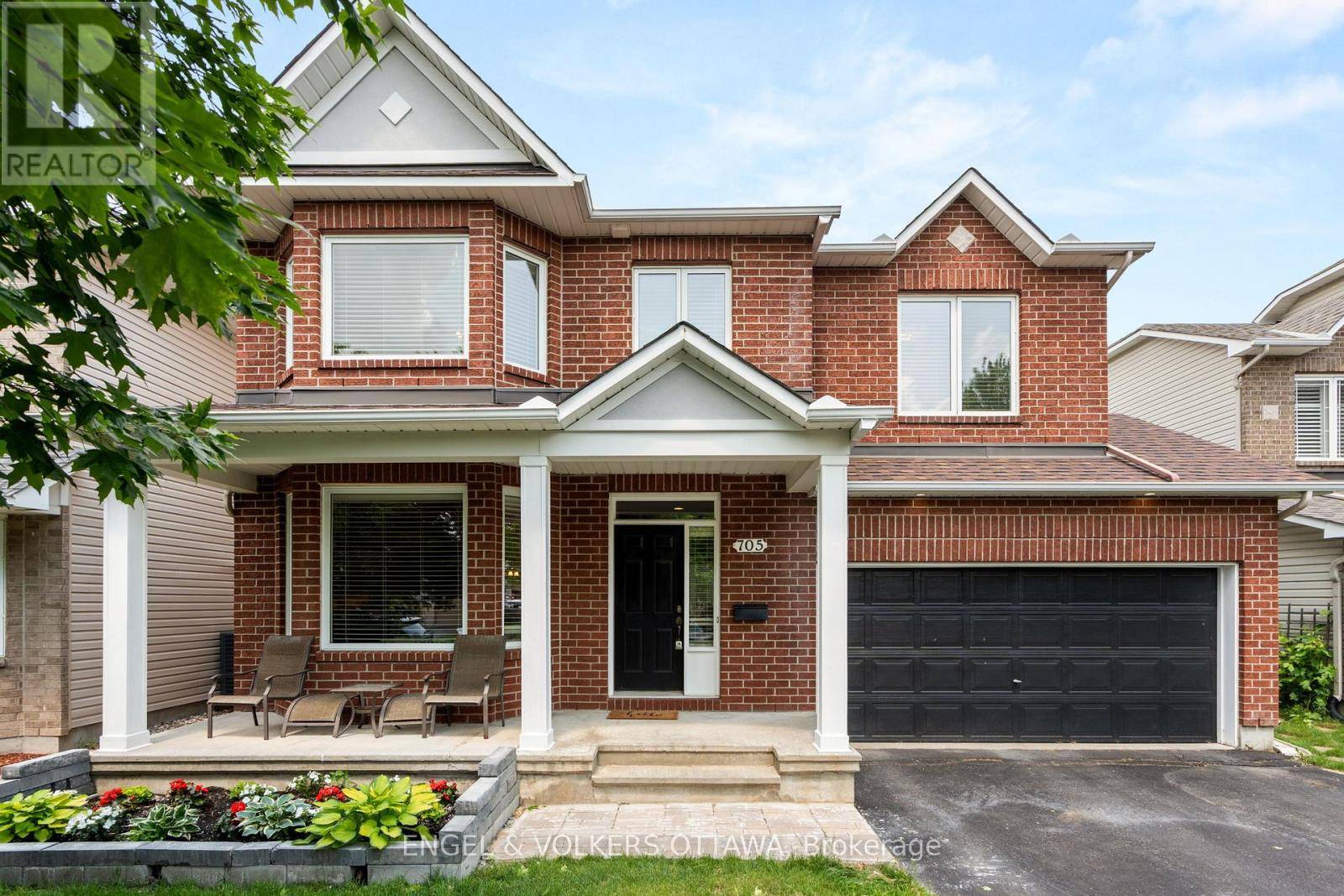 705 LARCASTLE CIRCLE, Ottawa, ON K4A4Z2