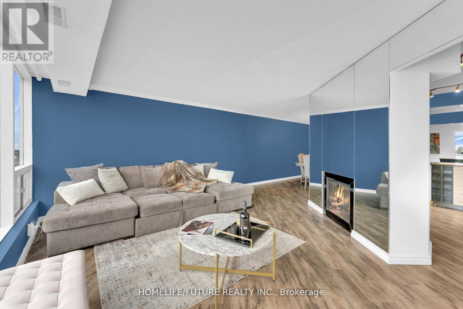 Windsor, ON N9A7A2,150 Park ST West #3003